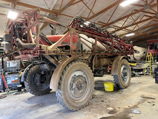 2013 Case IH PATRIOT 3330 Sprayer/High Clearance