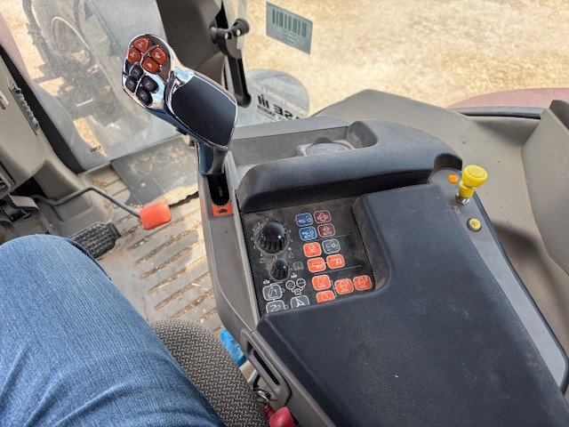 2024 Case IH PUMA220 Tractor