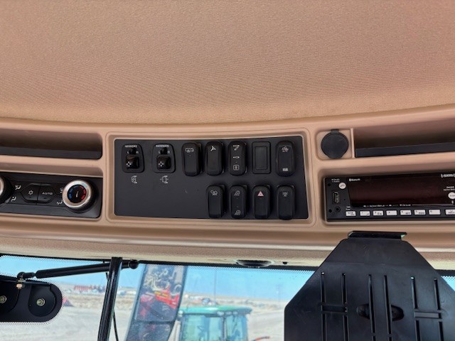 2023 Case IH STG470 Tractor