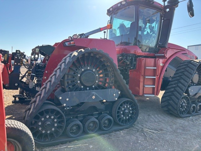 2023 Case IH STG470 Tractor