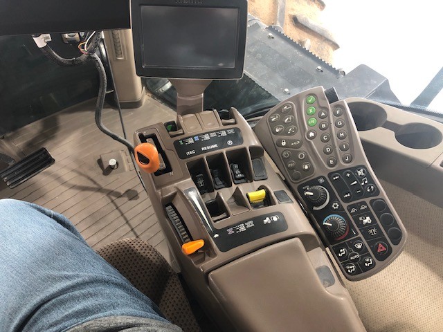 2013 John Deere 9460R Tractor