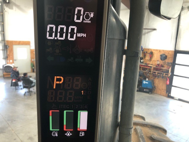 2013 John Deere 9460R Tractor