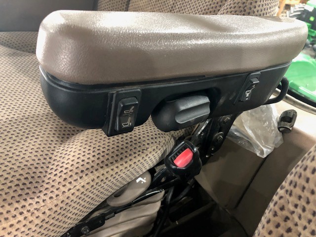 2013 John Deere 9460R Tractor