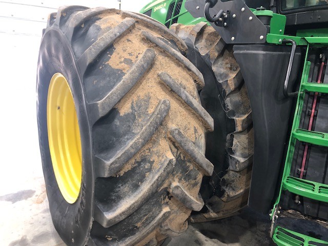 2013 John Deere 9460R Tractor