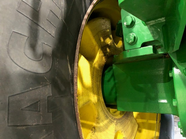 2013 John Deere 9460R Tractor