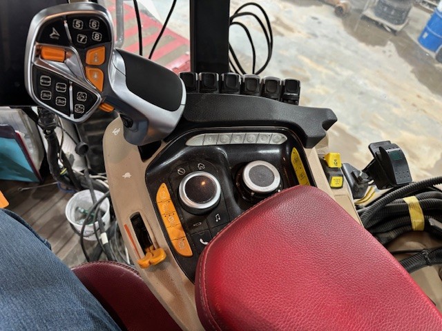 2023 Case IH STG420 Tractor