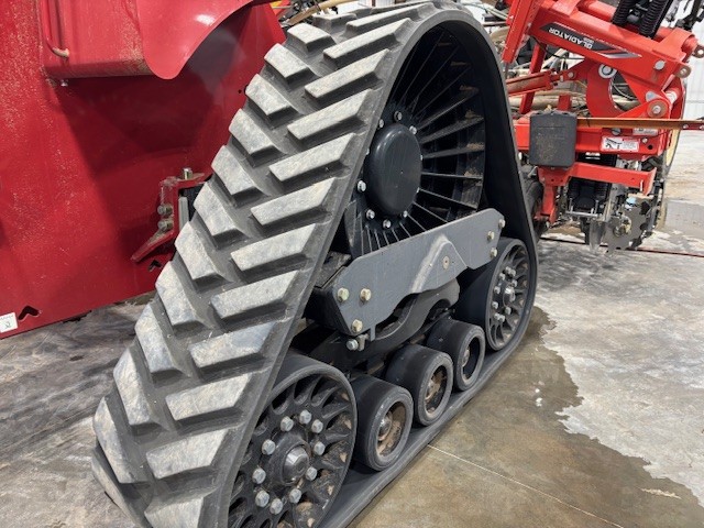 2023 Case IH STG420 Tractor