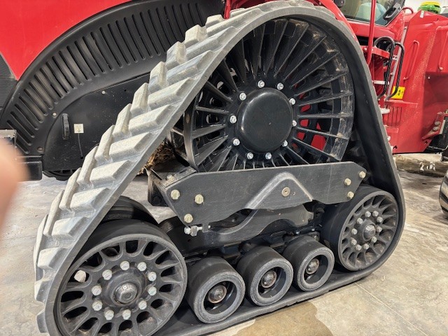 2023 Case IH STG420 Tractor