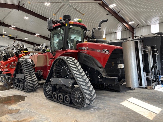 2023 Case IH STG420 Tractor