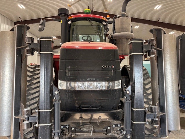 2023 Case IH STG420 Tractor