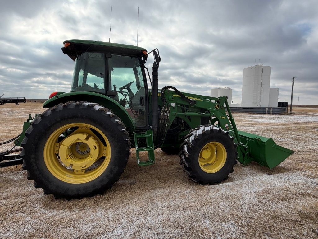 2015 John Deere 6140D Tractor