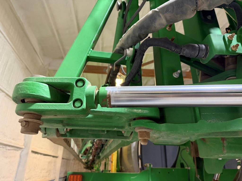 2017 John Deere R4038 Sprayer/High Clearance