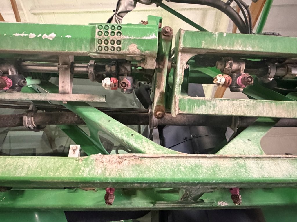 2017 John Deere R4038 Sprayer/High Clearance