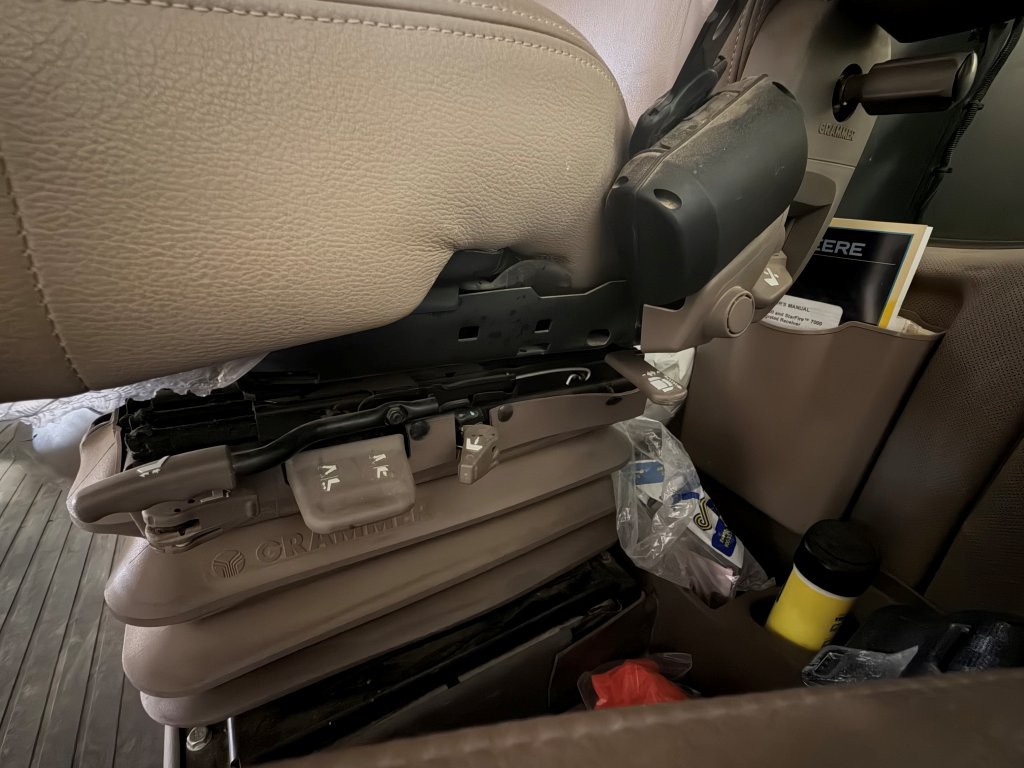 2017 John Deere R4038 Sprayer/High Clearance