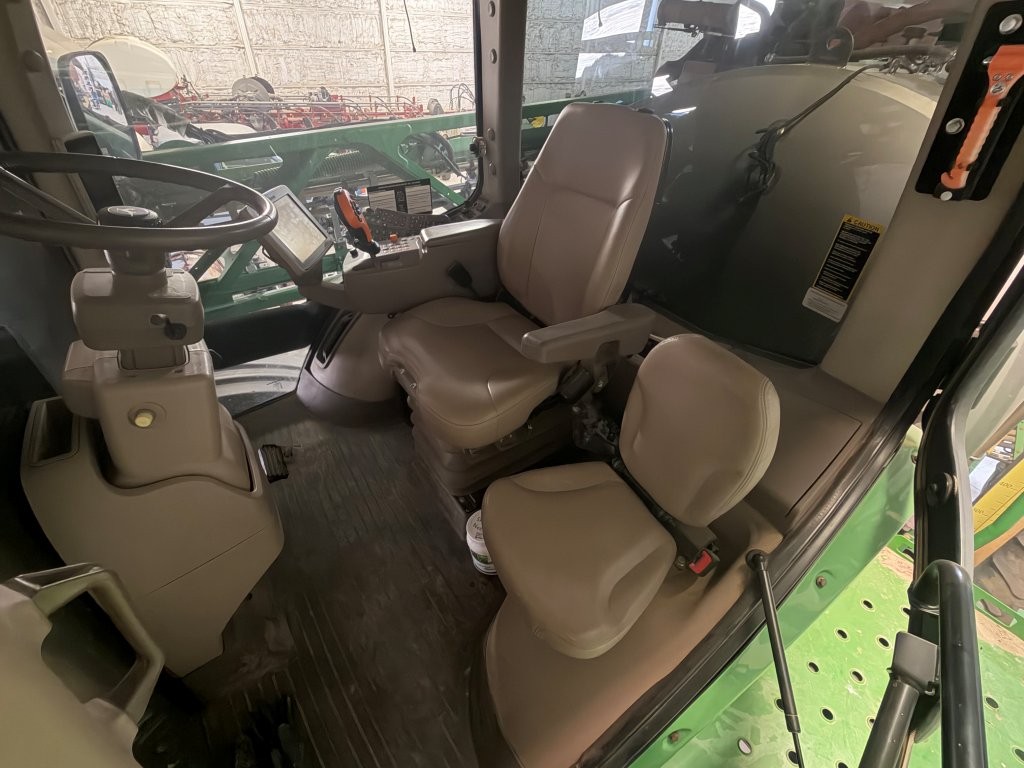 2017 John Deere R4038 Sprayer/High Clearance
