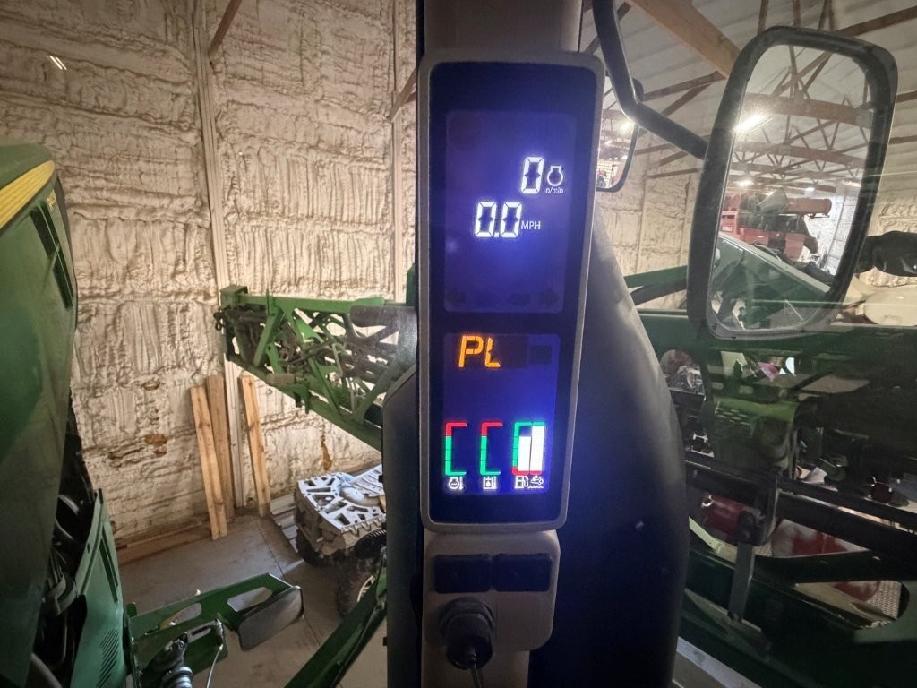 2017 John Deere R4038 Sprayer/High Clearance