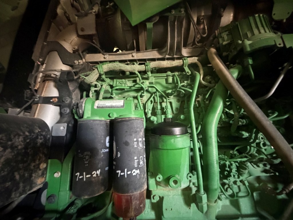 2017 John Deere R4038 Sprayer/High Clearance