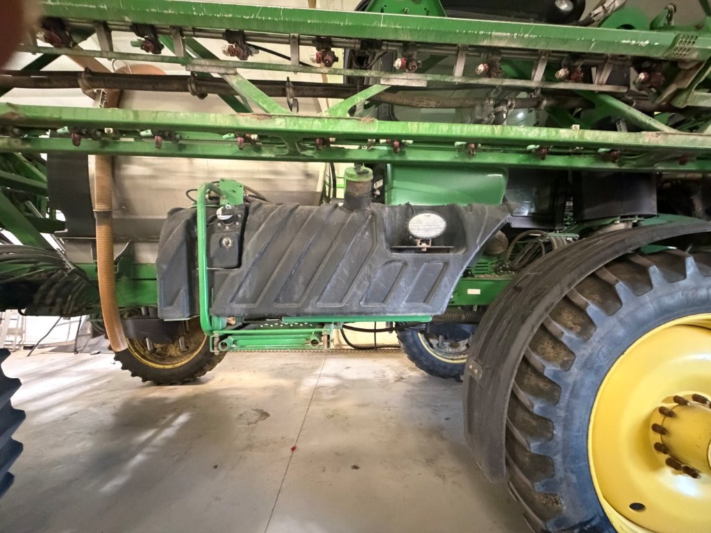 2017 John Deere R4038 Sprayer/High Clearance