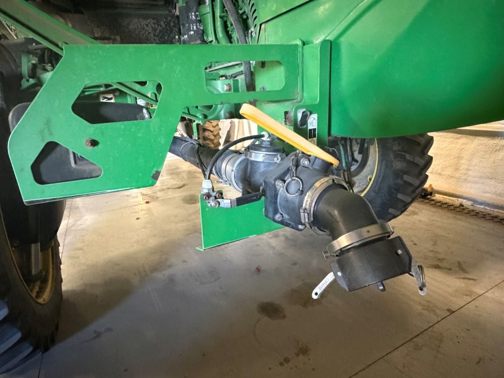 2017 John Deere R4038 Sprayer/High Clearance