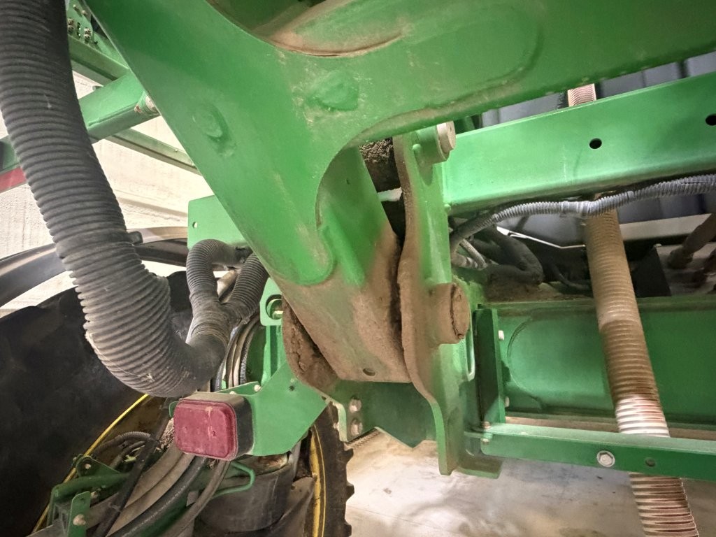 2017 John Deere R4038 Sprayer/High Clearance