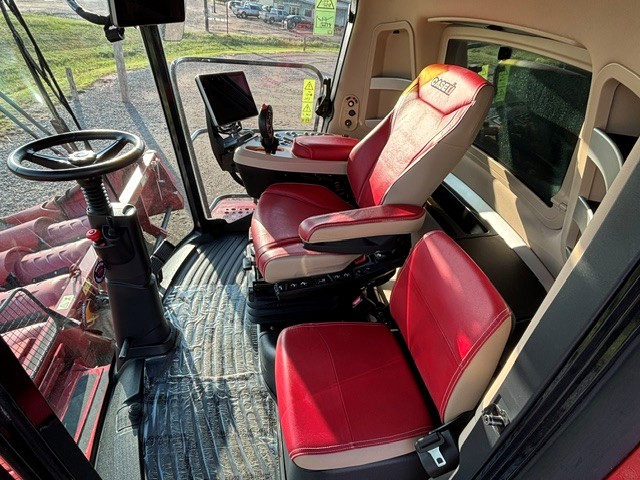 2025 Case IH AF7260 Combine