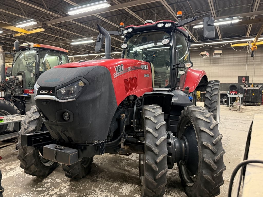 2021 Case IH MAGNUM180 Tractor