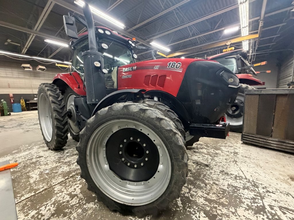 2021 Case IH MAGNUM180 Tractor