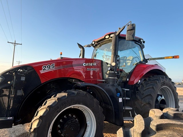 2025 Case IH MAGNUM295 Tractor