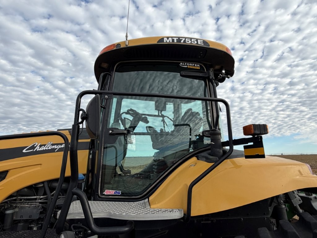 2015 Challenger MT755E Tractor