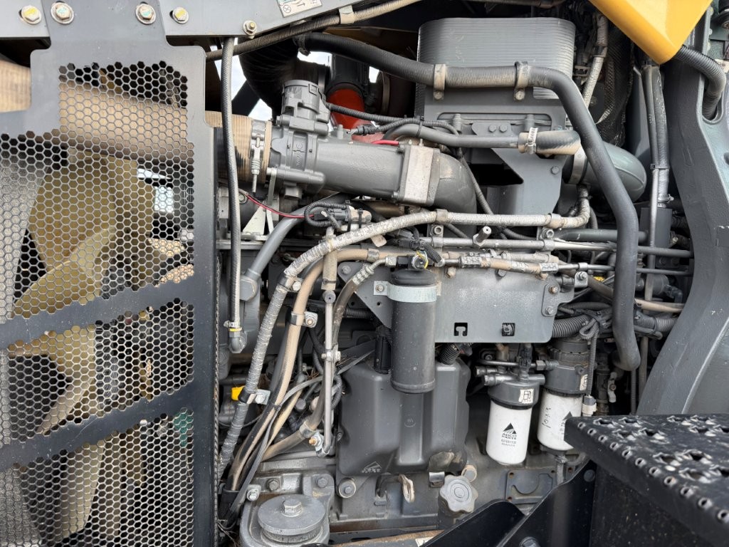 2015 Challenger MT755E Tractor