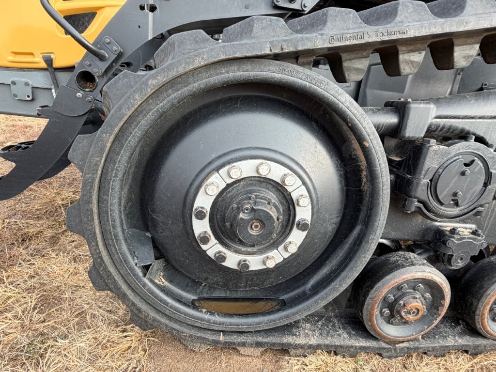 2015 Challenger MT755E Tractor