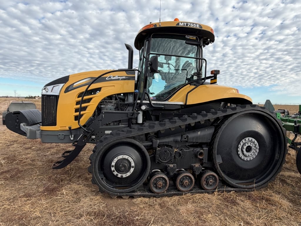 2015 Challenger MT755E Tractor