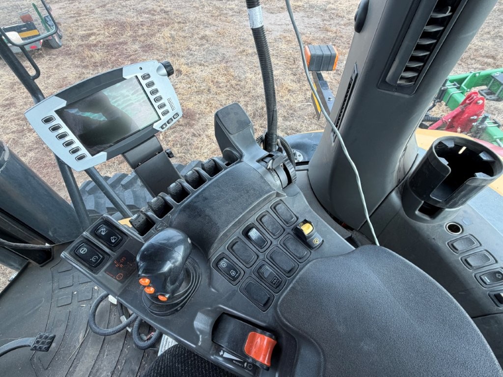 2015 Challenger MT755E Tractor