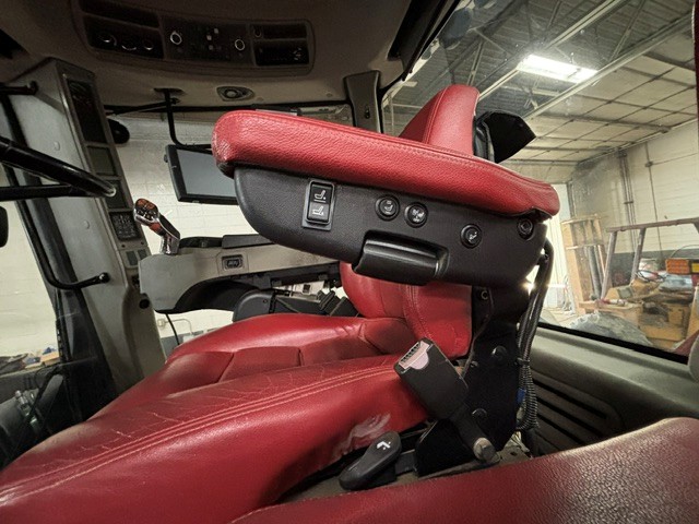 2018 Case IH STG470 Tractor
