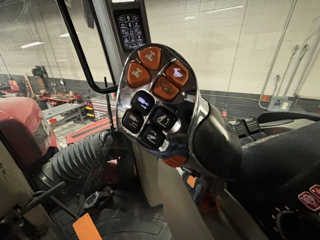 2018 Case IH STG470 Tractor