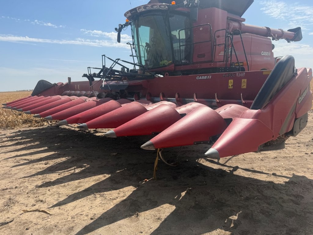 2015 Case IH 4412 Header Combine