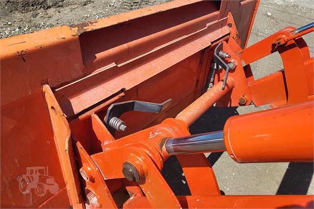 2015 Kubota M5-091 Tractor