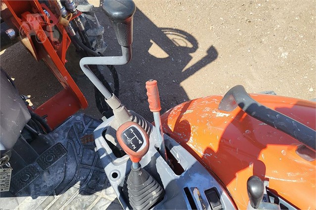 2015 Kubota M5-091 Tractor