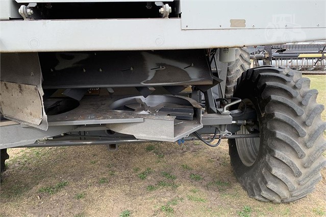 2013 Gleaner S77 Combine