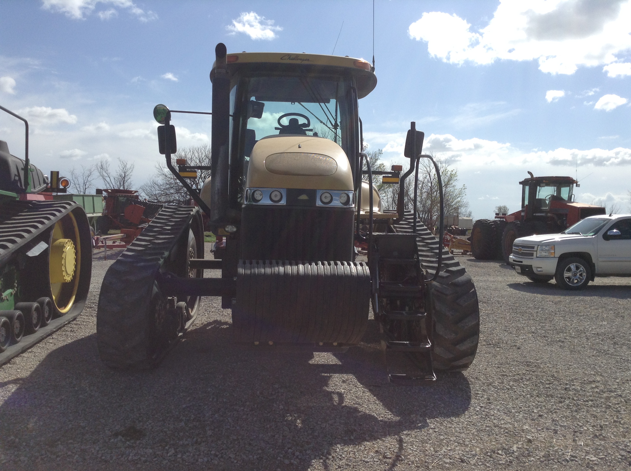 2009 Challenger MT765C Tractor