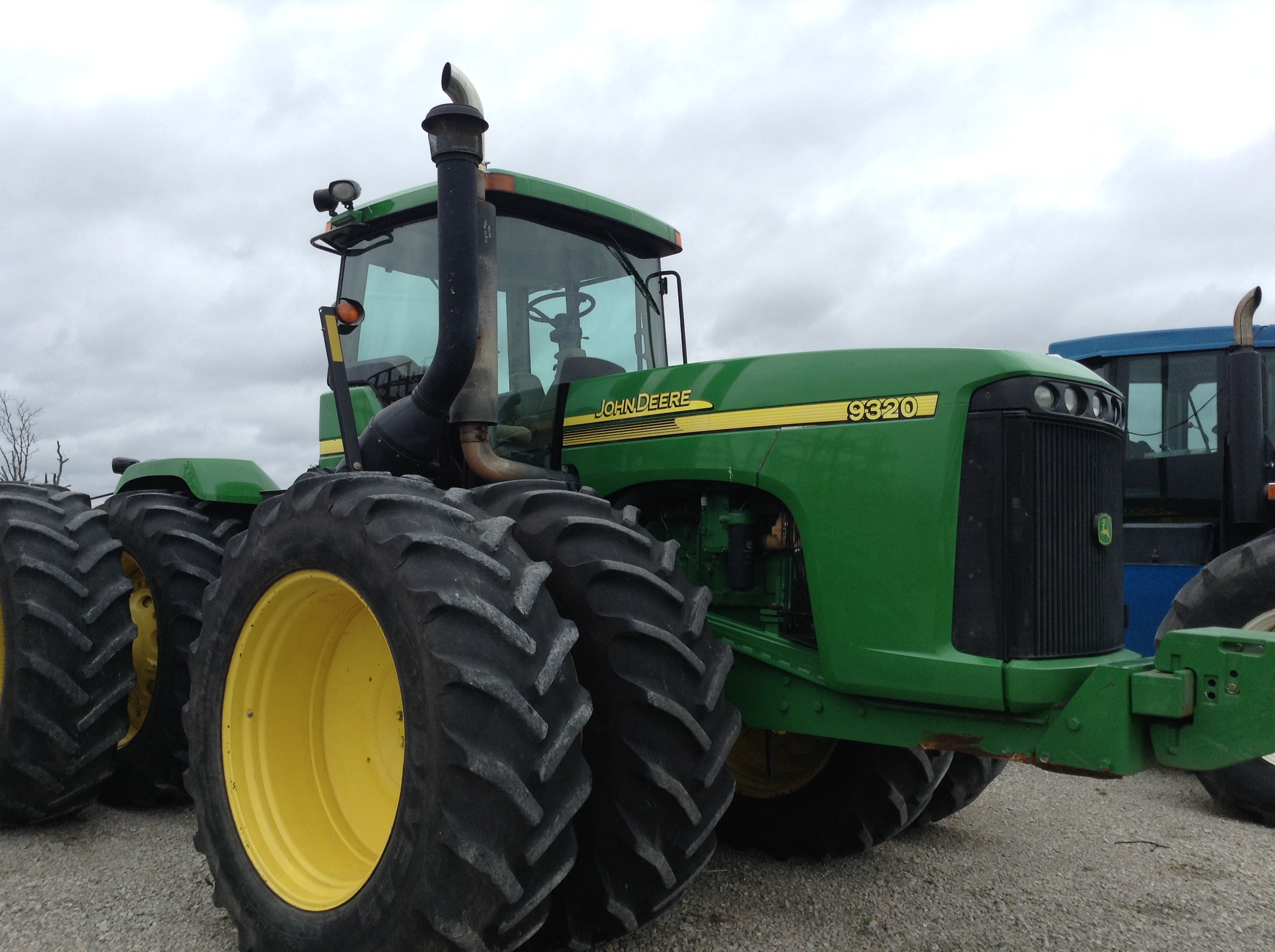 2004 John Deere 9320 Tractor