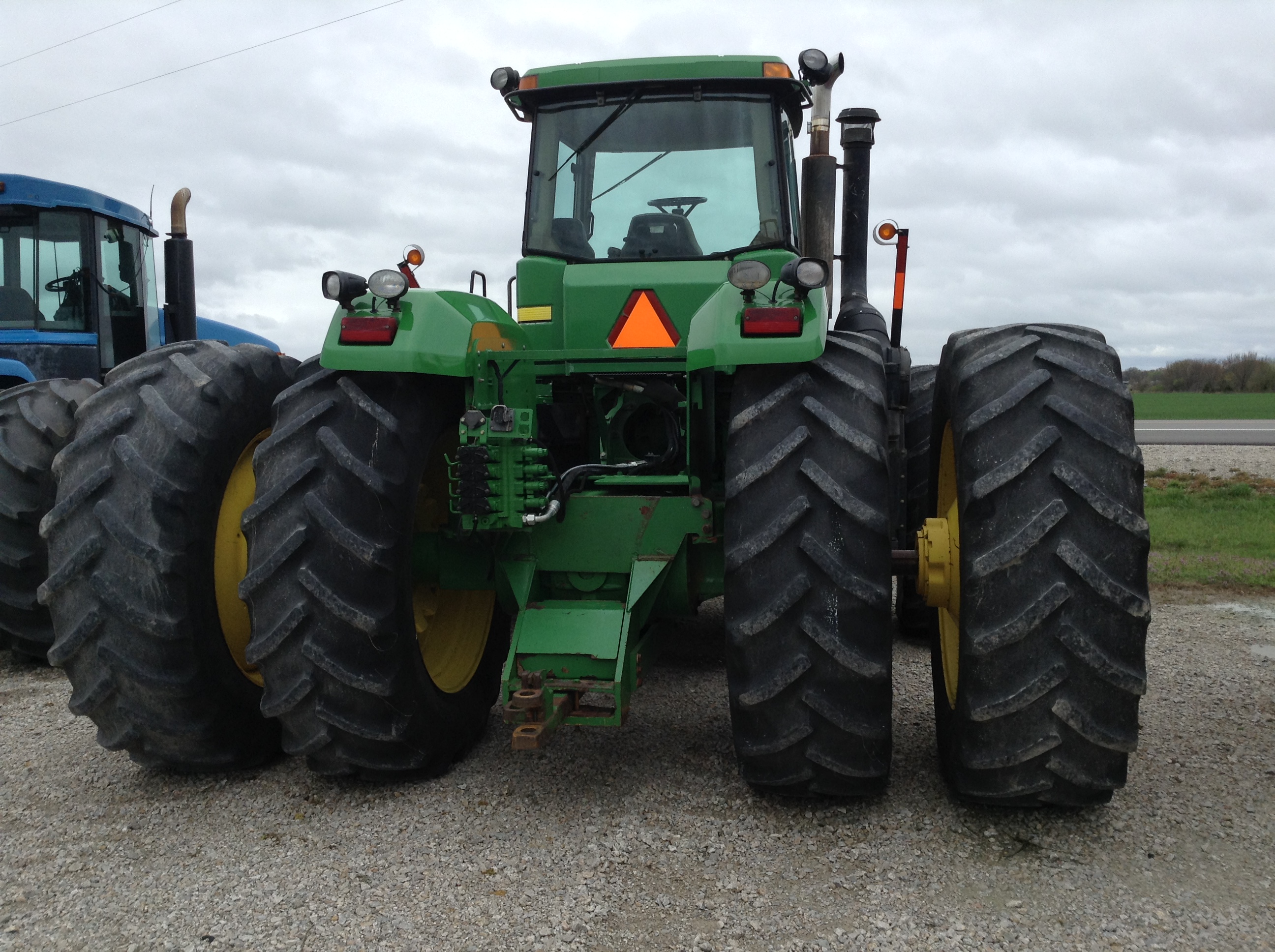 2004 John Deere 9320 Tractor