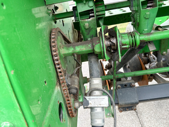 1999 John Deere 1560 Drill