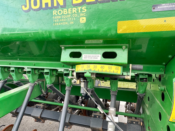 1999 John Deere 1560 Drill