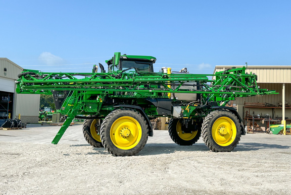 2023 John Deere 410R Sprayer/High Clearance