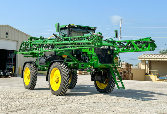 2023 John Deere 410R Sprayer/High Clearance