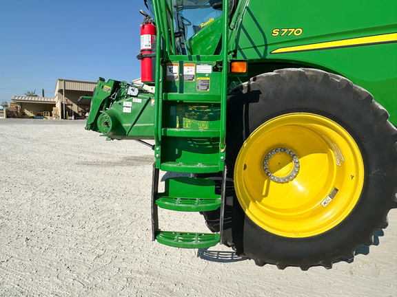 2021 John Deere S770 Combine