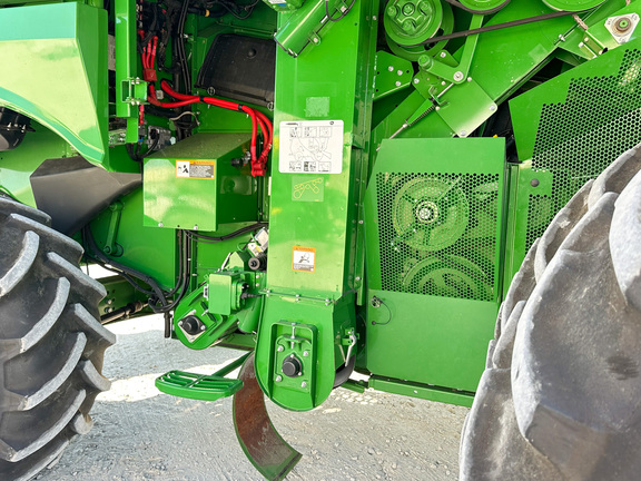 2021 John Deere S770 Combine