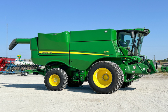 2021 John Deere S770 Combine