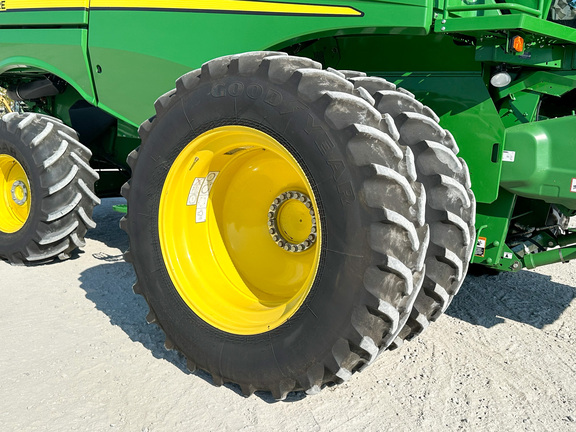 2021 John Deere S770 Combine